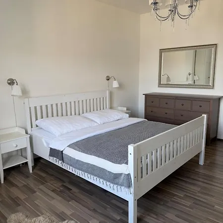 Stylish With Private Sauna And Parking Apartmán *